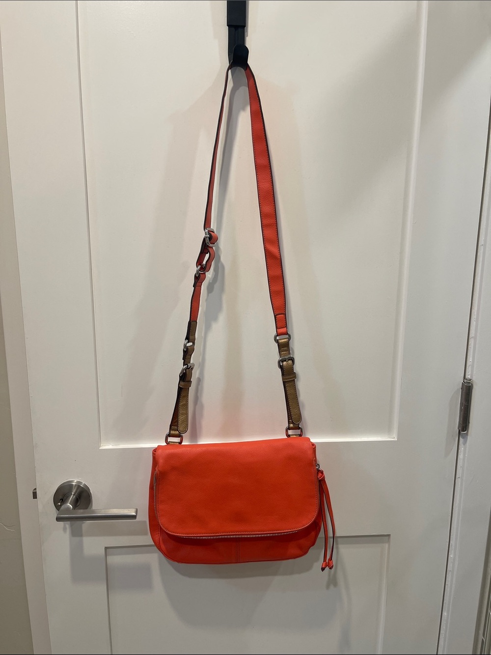 Borselo by HOBO Orange Crossbody Leather Shoulder Bag